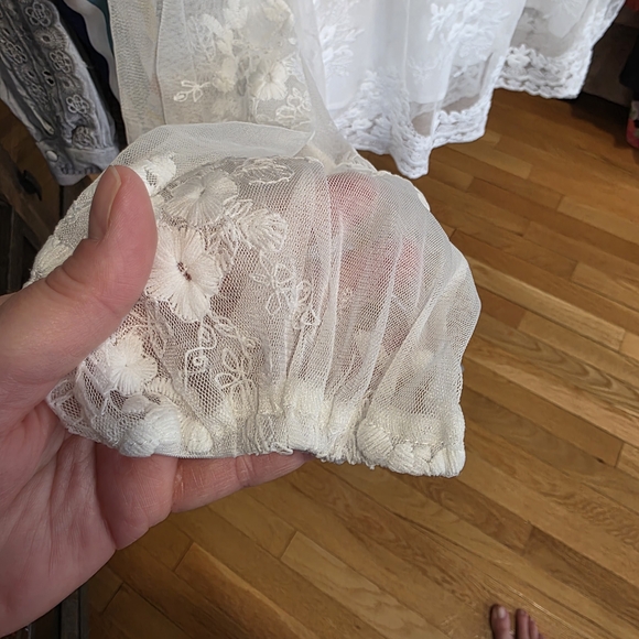 Impressions Ivory Floral Lace Blouse - Picture 7 of 12